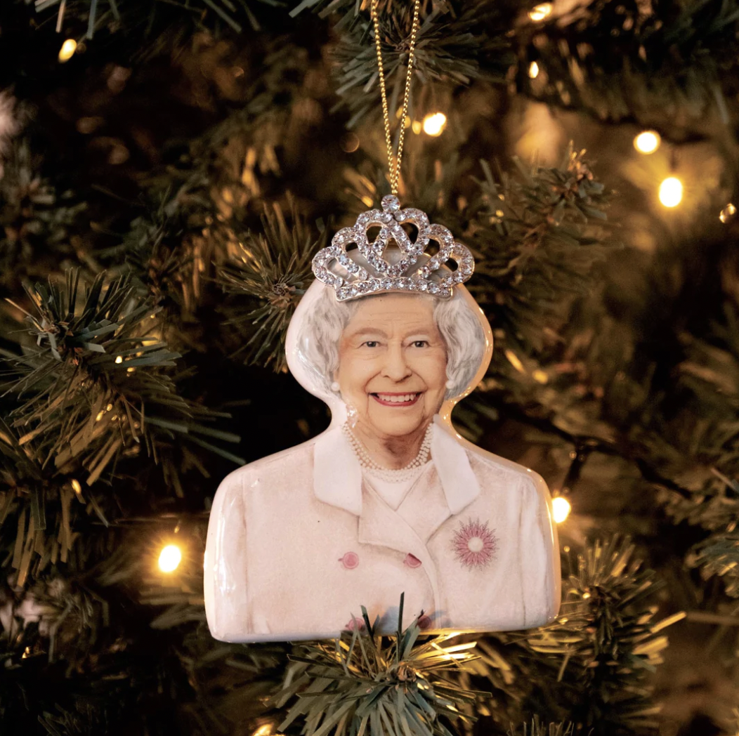 Queen 3D Bauble